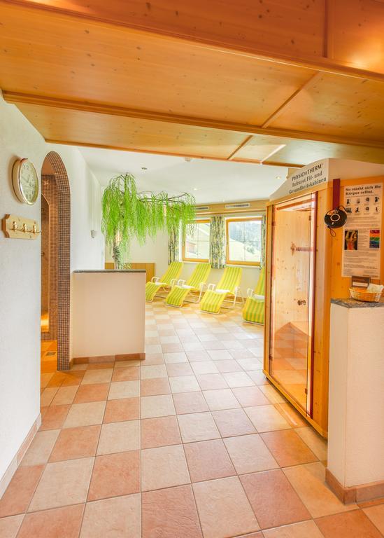 Hotel Jaegerhof Kolsassberg エクステリア 写真