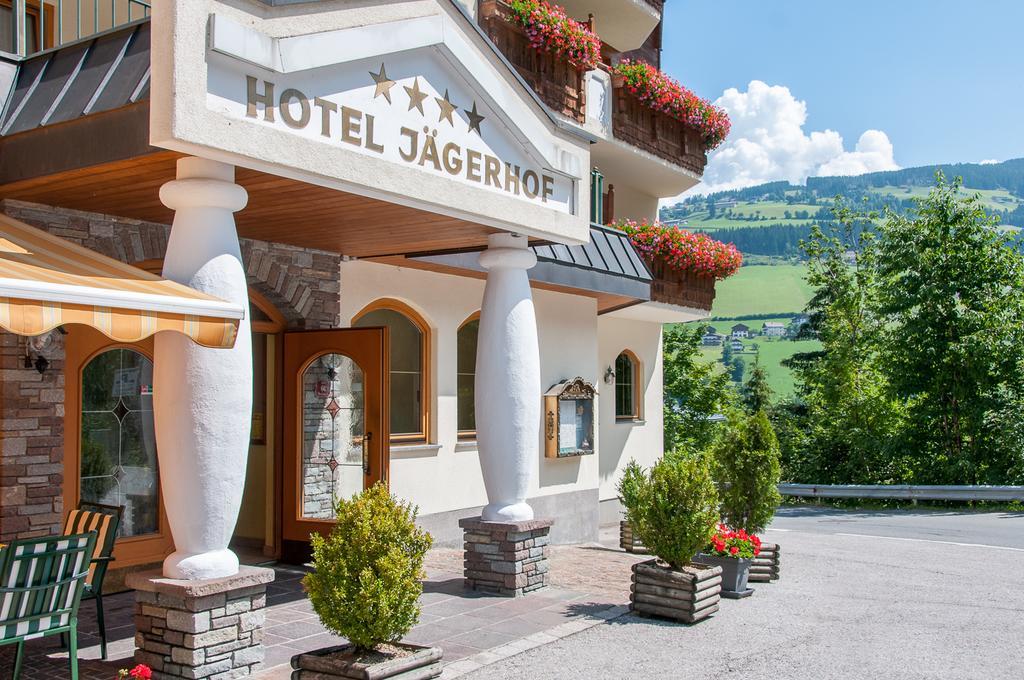 Hotel Jaegerhof Kolsassberg エクステリア 写真