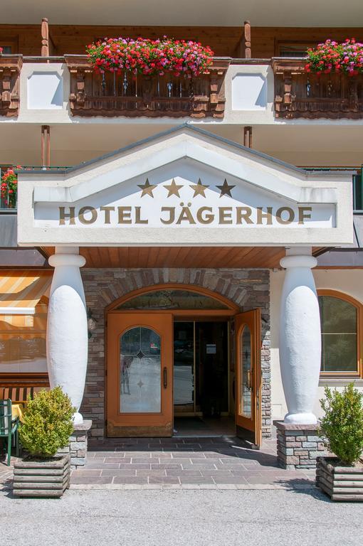 Hotel Jaegerhof Kolsassberg エクステリア 写真