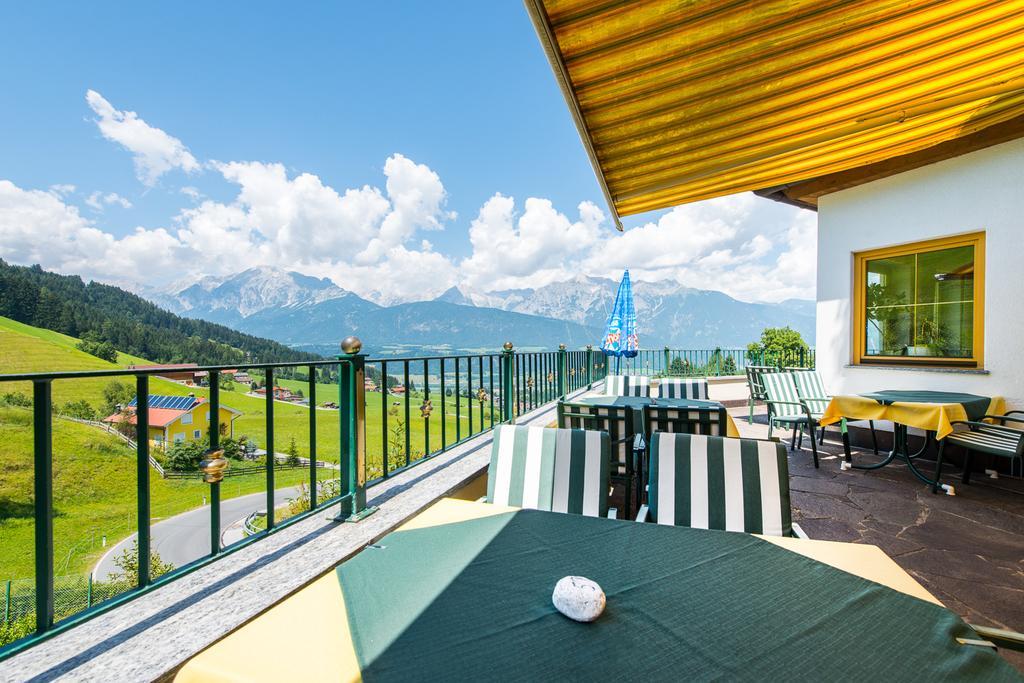 Hotel Jaegerhof Kolsassberg エクステリア 写真