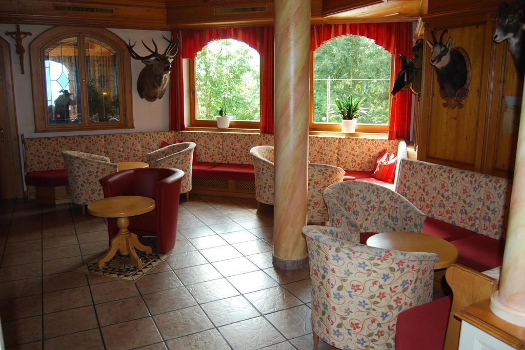 Hotel Jaegerhof Kolsassberg エクステリア 写真