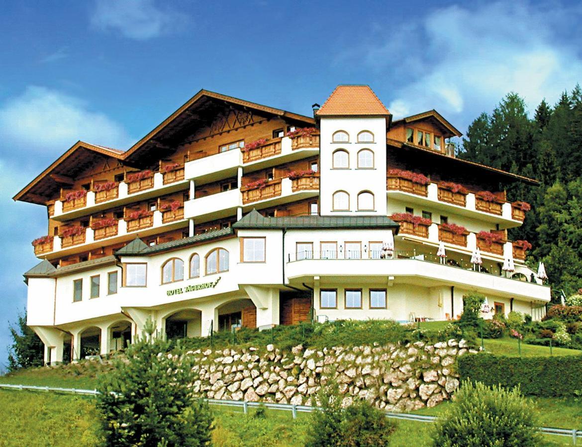Hotel Jaegerhof Kolsassberg エクステリア 写真